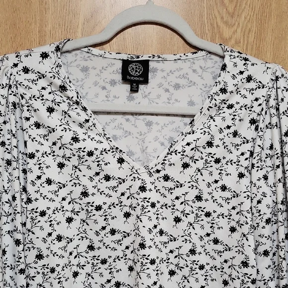 Floral Black and White Women's Top, Bobeau, Size M - Picture 3 of 6